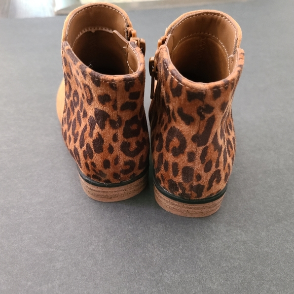 Cat&Jack booties - Picture 3 of 8